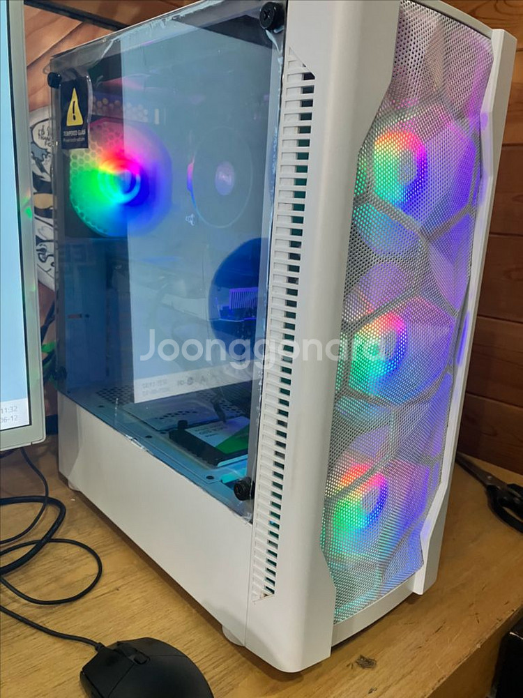 AMD 라이젠5 3600 32인치게이밍 모니터 세트--2