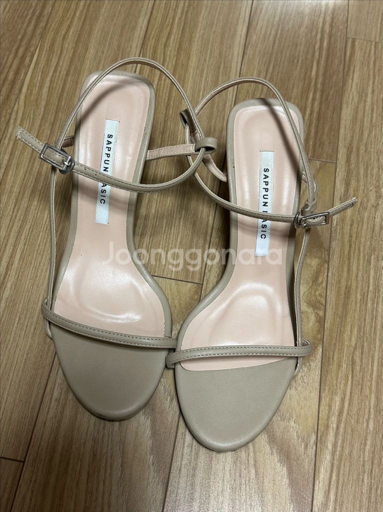 사뿐 샌들 힐 7cm 240--0