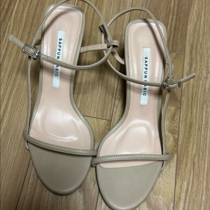 사뿐 샌들 힐 7cm 240