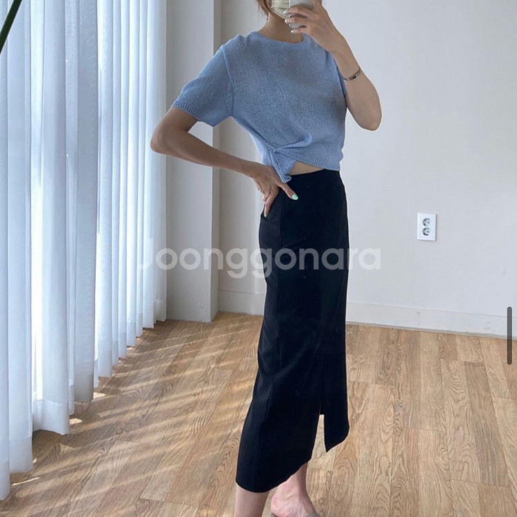 (F) 소라 단추 꼬임 크롭 투웨이 니트 한번 착용--1