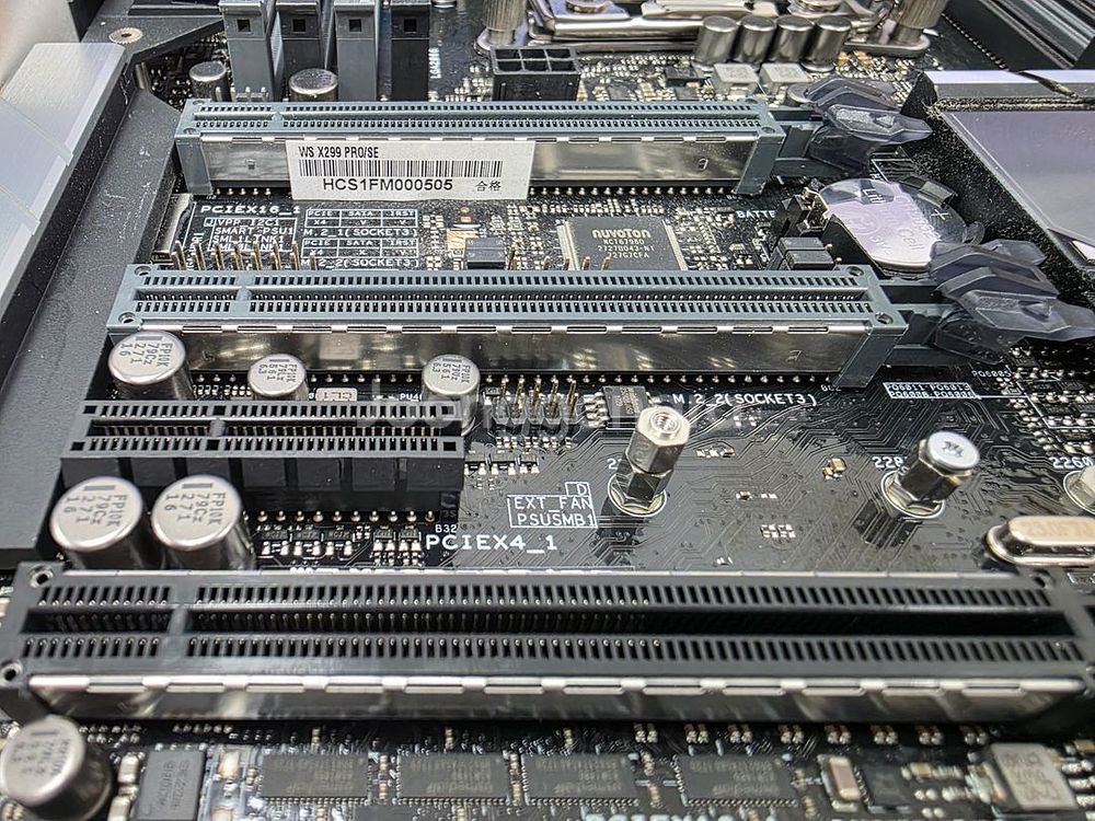 ASUS WS X299 PRO/SE + i9-7960x--1