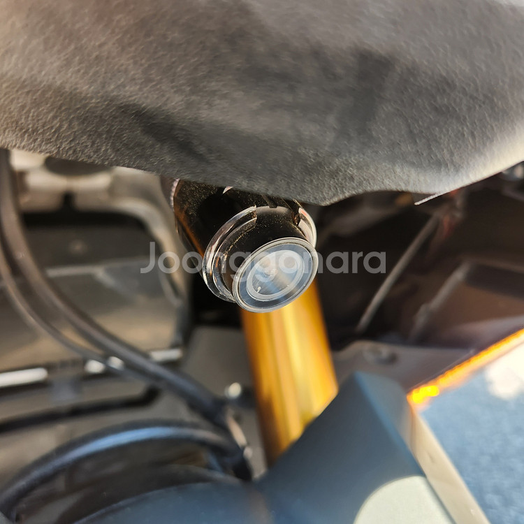 티맥스560 21년식 3만키로 아크라구변완,2채널블박--8