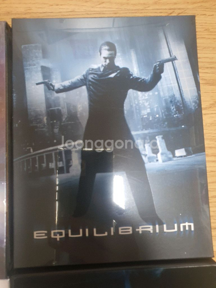 미개봉)이퀼리브리엄 일반판 블루레이--0