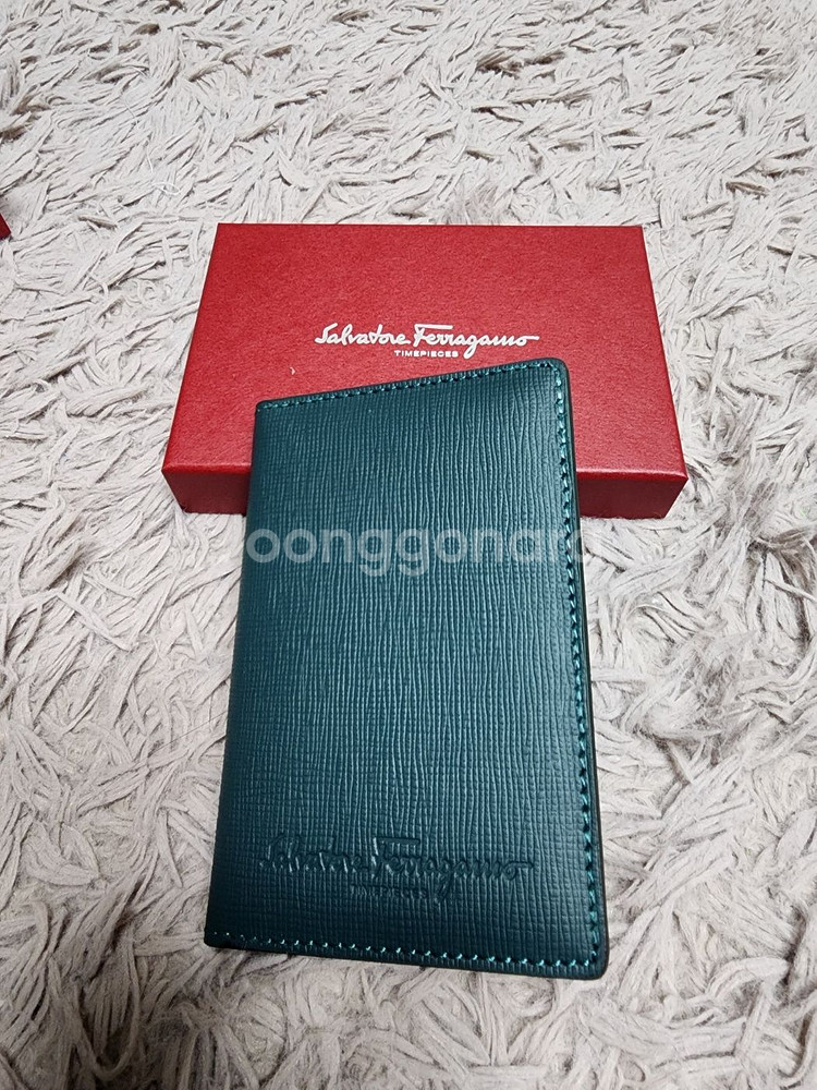 페라가모 명함 카드 지갑 판매니다. 미사용 새상품--6