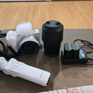 소니 ZV-E10M2K 화이트 브이로그 카메라+슈팅그립