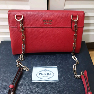 정품 프라다 은장 사피아노 스몰 체인 숄더백