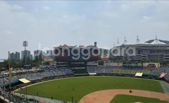롯데 vs ssg 인천문학구장 6/14일 2연석--1