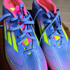 F50 축구화 270