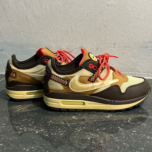 Nike x Travis Scott