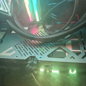 5070ti solid oc 팝니다