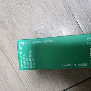 이니스프리 비타c 브라이트닝 세럼 30ml 새것