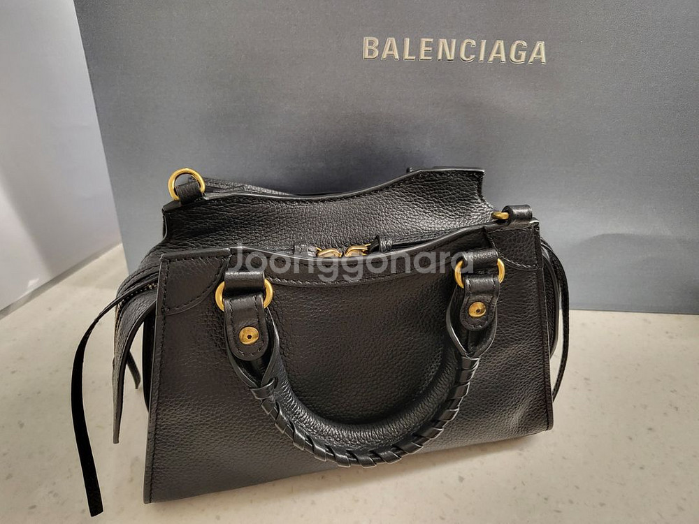 (정품) 발렌시아가 네오 클래식 미니 탑핸들백 가방--1