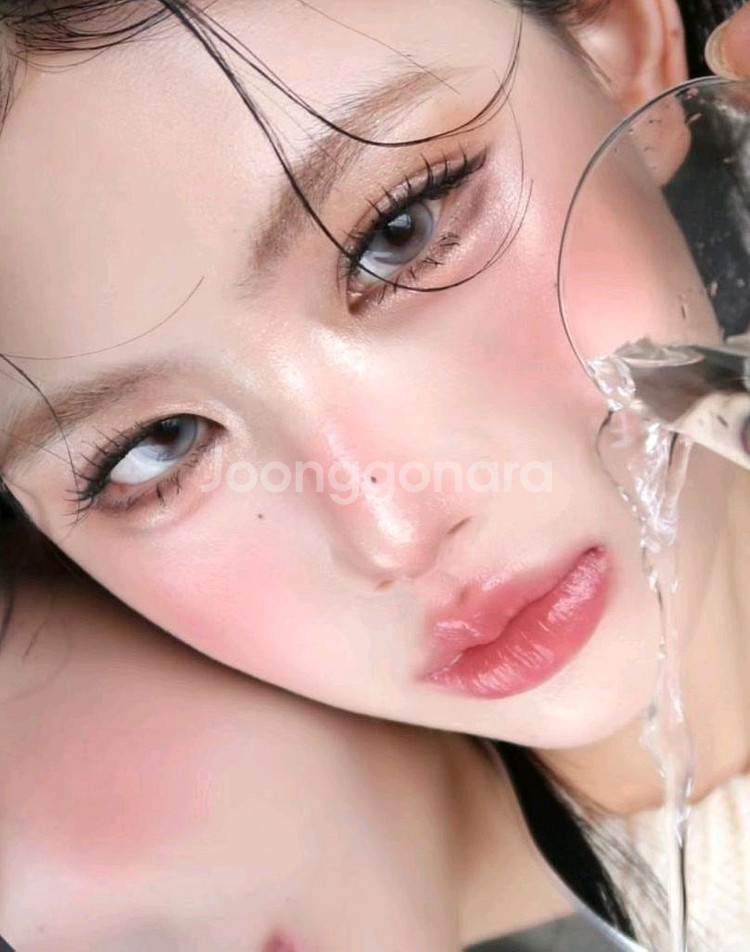 입생로랑 따뚜아쥬 벨벳 틴트 204 베이지언더그라운드--3