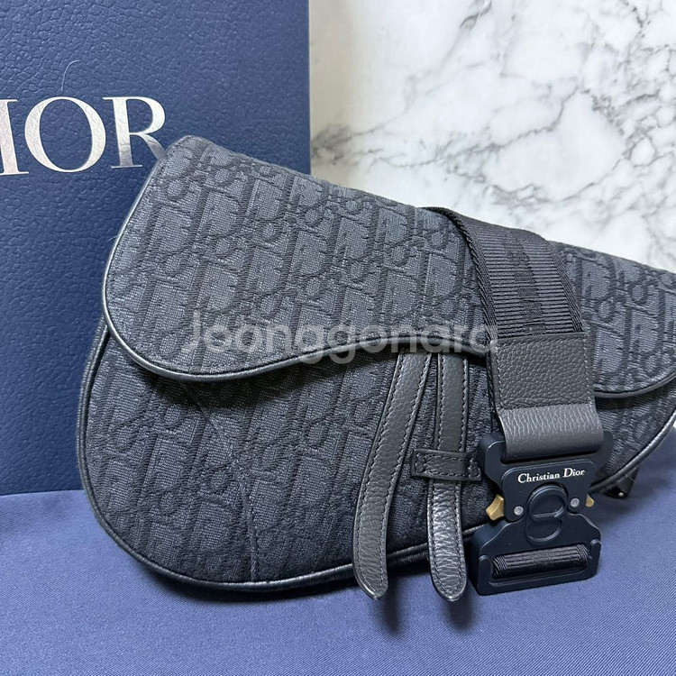 디올 오블리크 자카드 새들백 미듐--1