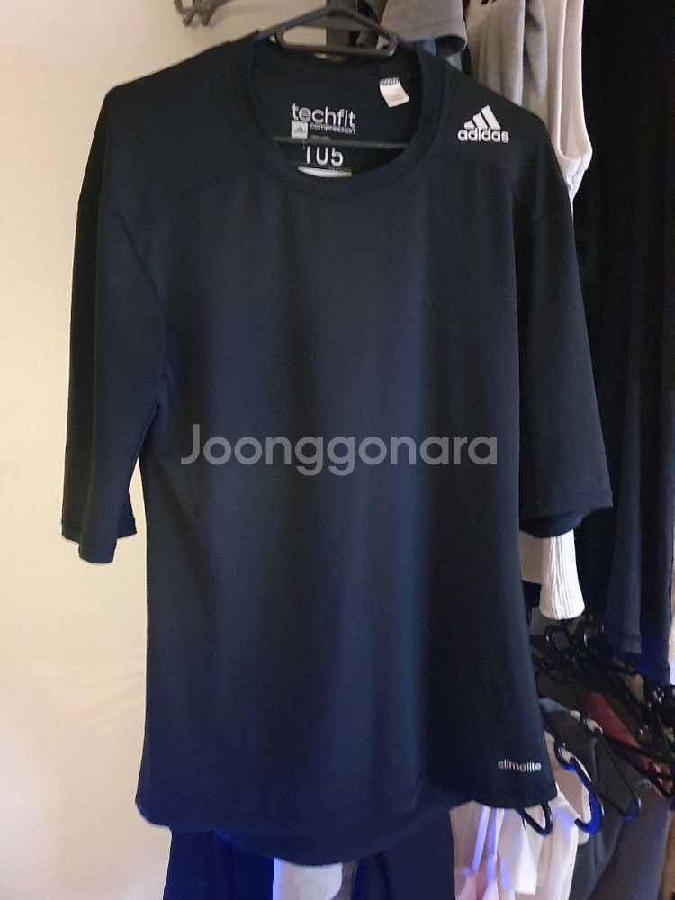 아디다스 헤치팩 티셔츠)머슬핏--1