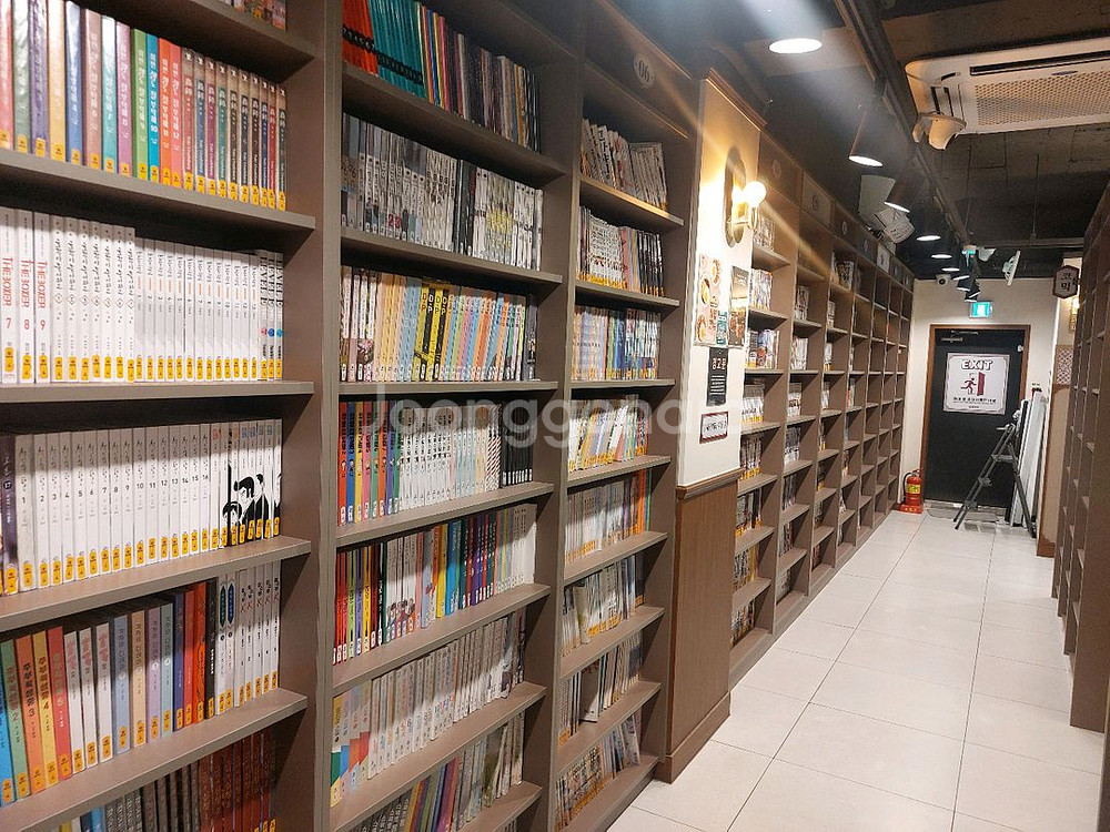 중고만화 책장 만화카페 책장 만화방 책장 중고책장--4