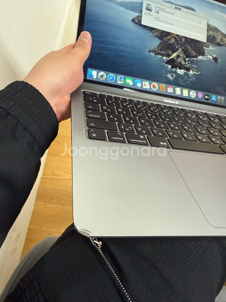 일본판 맥북에어 2020년형 i3--3