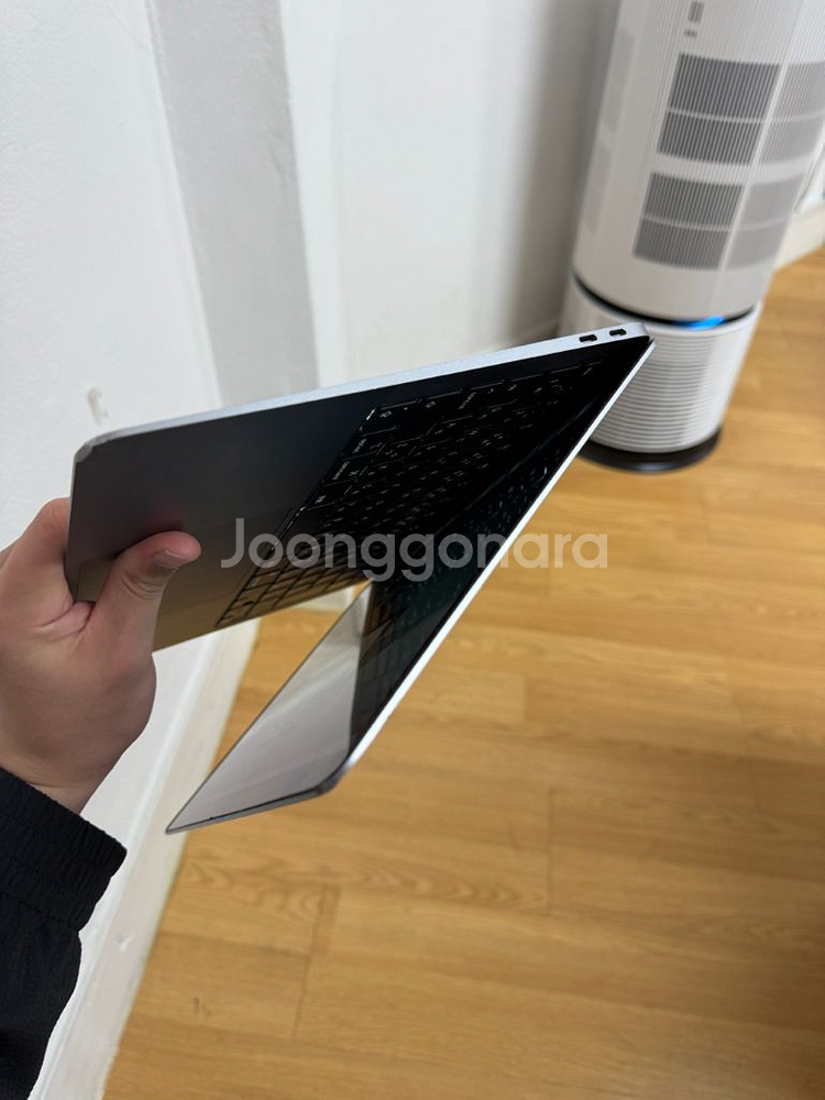 일본판 맥북에어 2020년형 i3--5