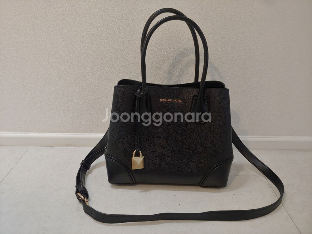 마이클코어스 크로스백--0