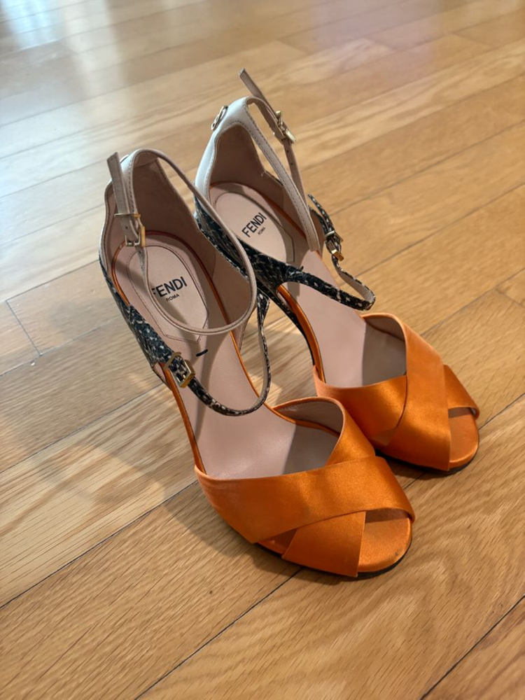 펜디 멀티컬러 파이톤 새틴 샌들 9cm 힐 255--0