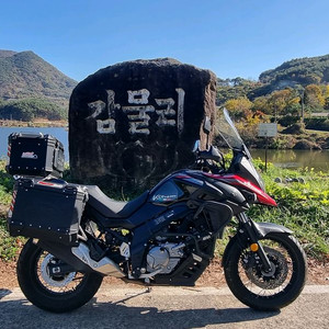 21년식 스즈키 브이스트롬650(엄마부리)XT 팝니다.
