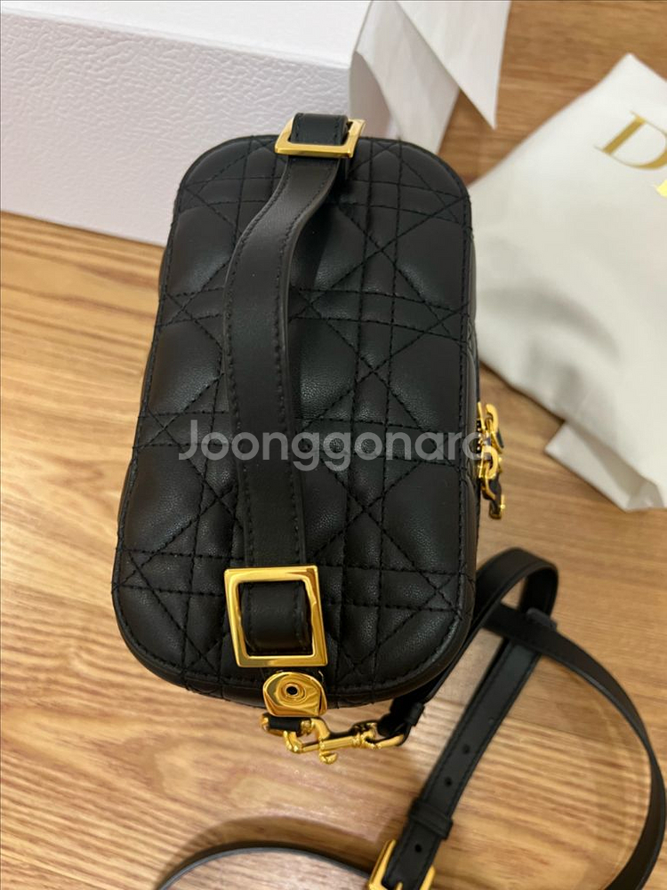 Dior 디올 까나쥬 양가죽 스몰 베니티 핸드백--3