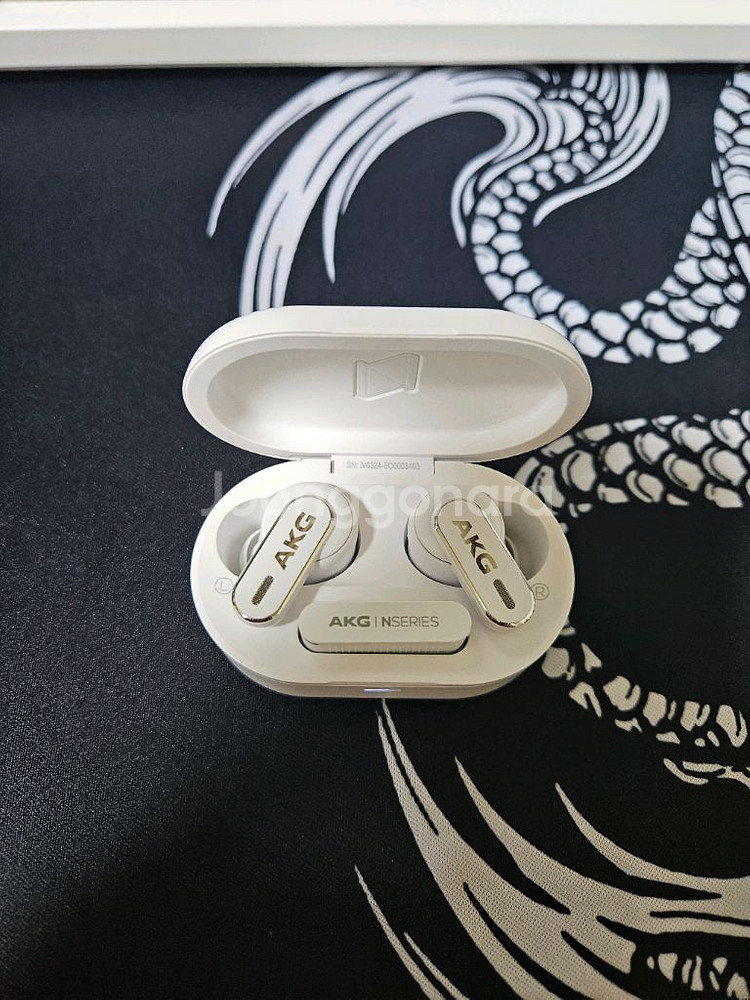 AKG N5 HYBRID 노이즈캔슬링 블루투스 이어폰--1
