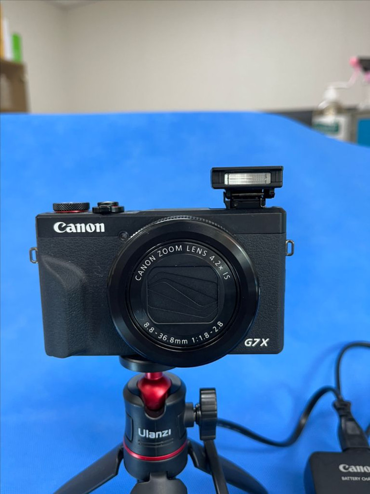 캐논카메라 G7X mark3 ,64gb ,삼각대--3