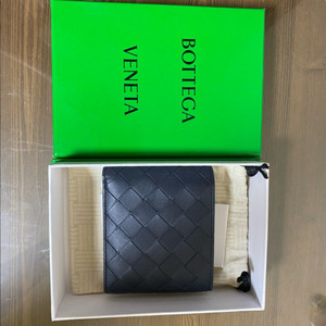보테가베네타 반지갑