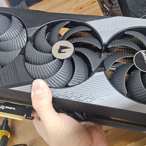 기가바이트 RTX4090 어로스마스터+추금 5090교환