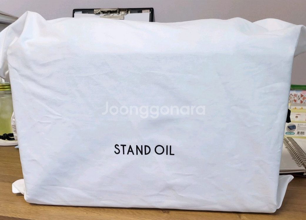 스탠드오일 가방 오블롱백 데님블루 판매합니다.--1