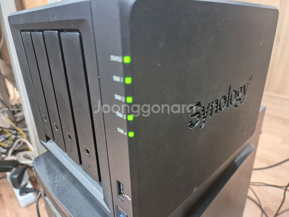 시놀로지 DS920+ NAS--0