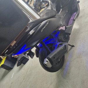 pcx125 23년 abs 4만km 쥰튜닝판매합니다