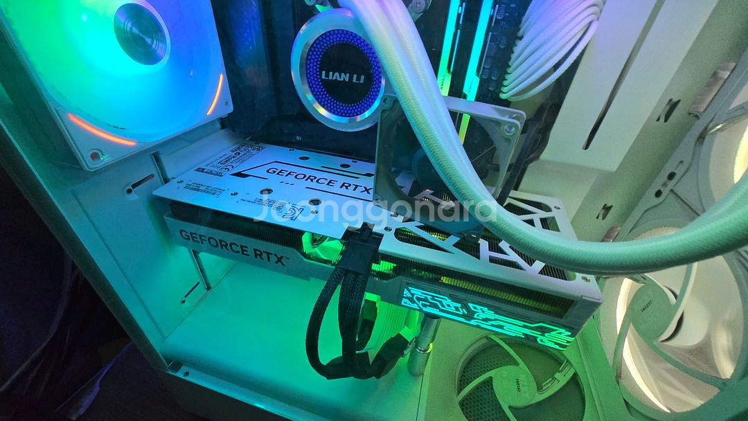 rtx 5080 갤럭시 게이밍oc 화이트--0
