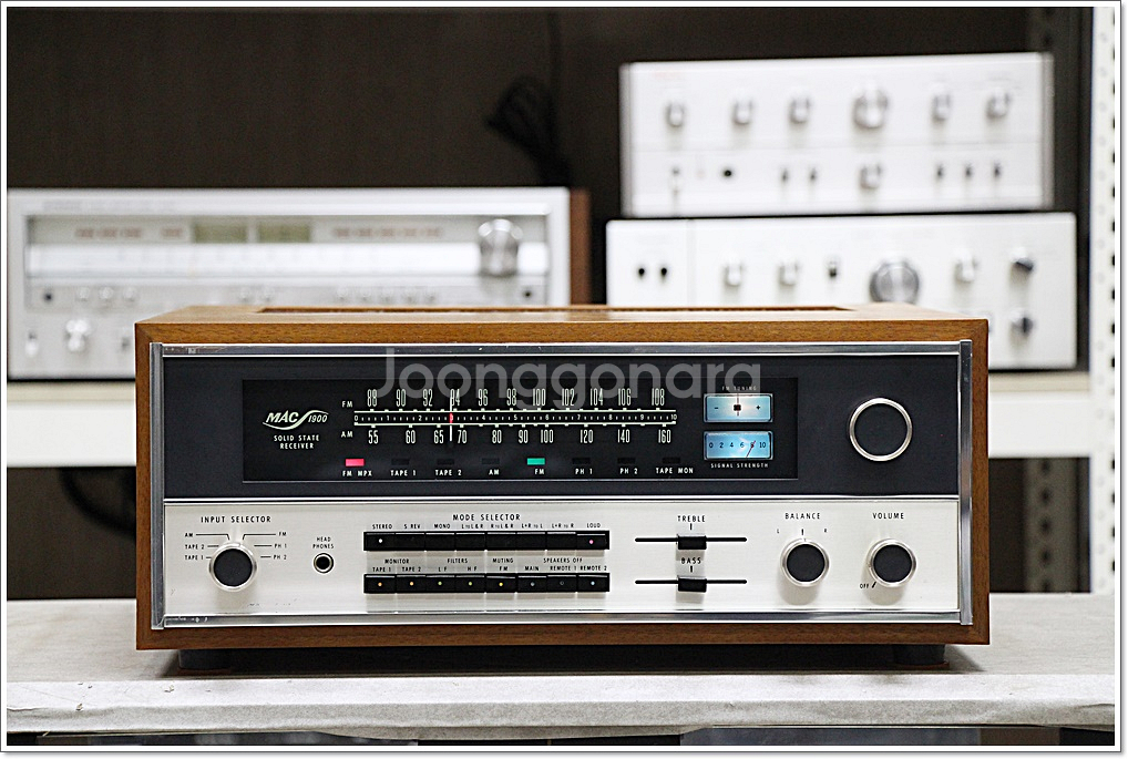 맥킨토시 A급 고급형 아날로그 리시버 MAC1900--2
