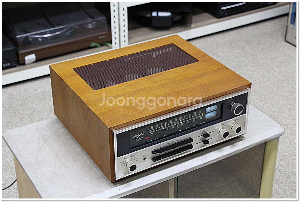 맥킨토시 A급 고급형 아날로그 리시버 MAC1900--5