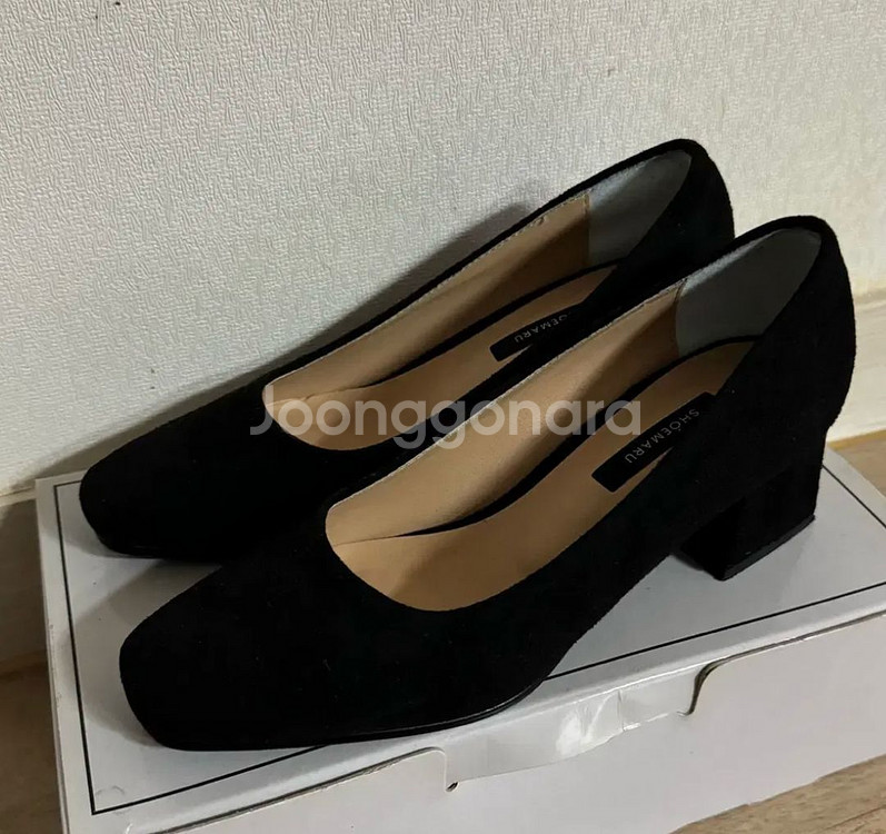 슈마루 벨벳 펌프스힐 5cm 230사이즈--1