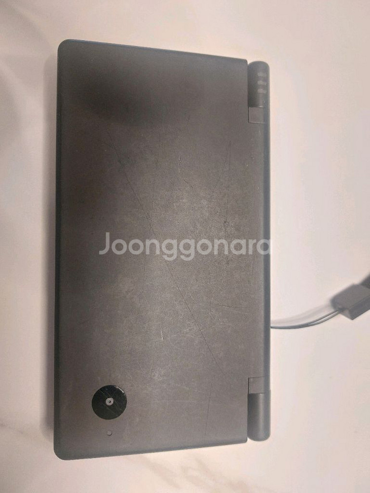 닌텐도DSi + R4칩(한글) 팝니다.--1
