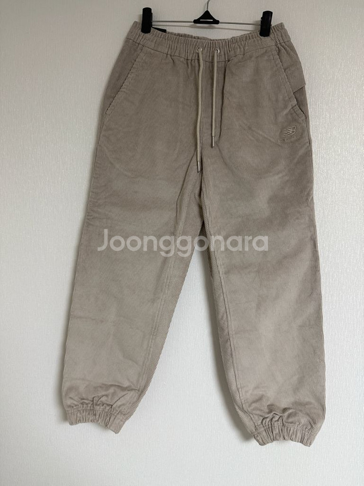 [새상품] 뉴발란스 코듀로이 조거팬츠--1