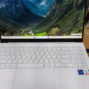 갤럭시북2프로 NT950XEW-A51AS i5-1240