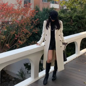 반값 칙스라벨 베른 롱 코트 아이보리