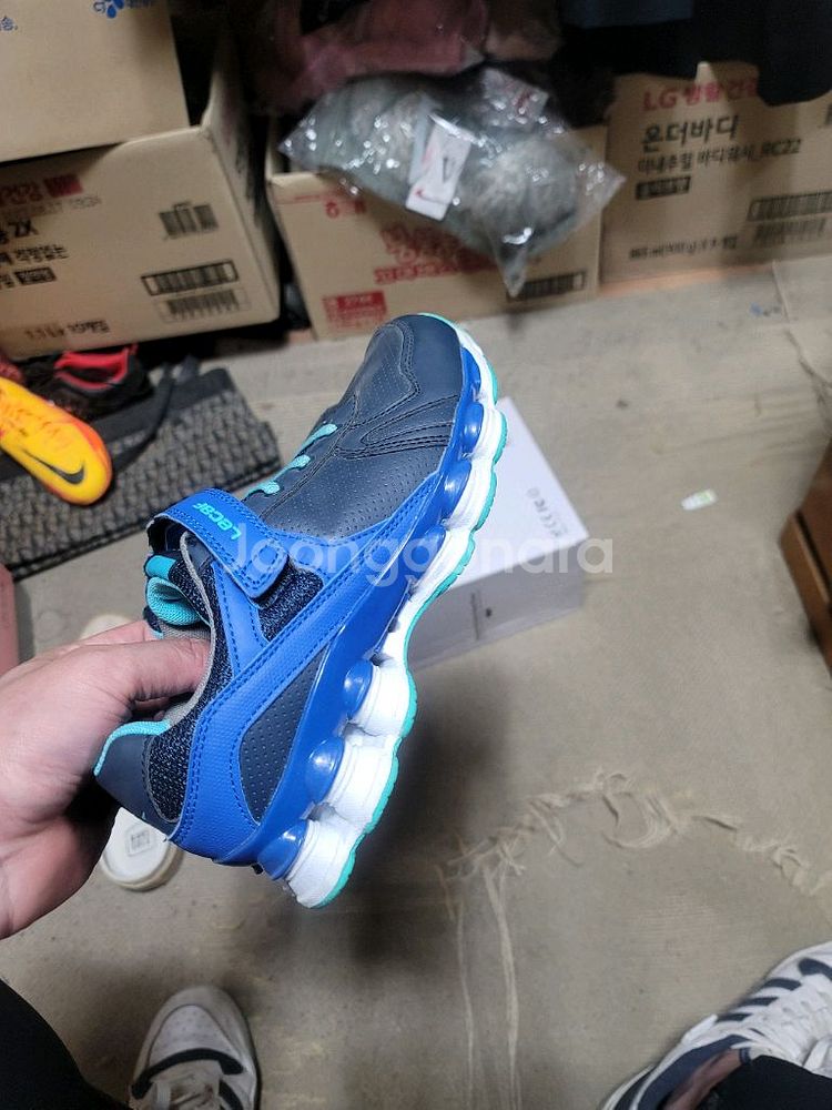 르까프 운동화 220--2