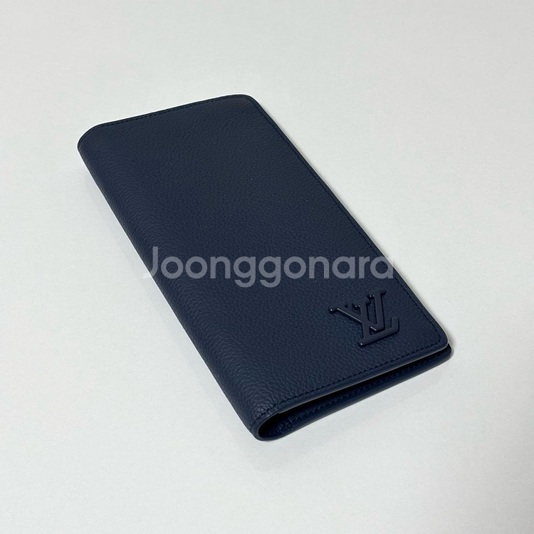 (새상품급) 루이비통 LV 에어로그램 브라짜 장지갑--1