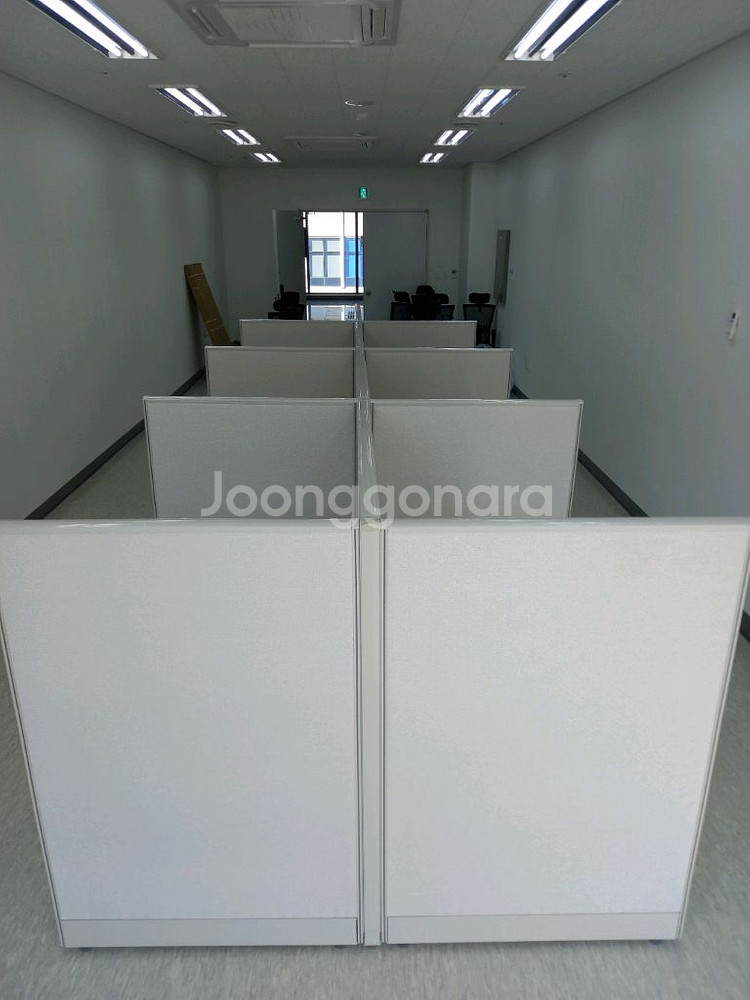 원탁,파티션,철재캐비넷,철재옷장,책상,의자,접이식탁자--6