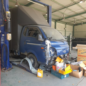 정비용 리프트 이미지