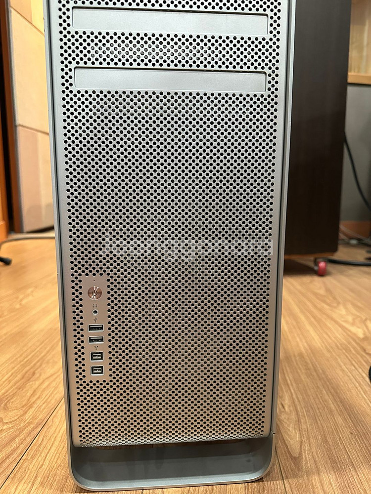 맥프로 타워 44g 6870 2.93 옥타코어 판매--3