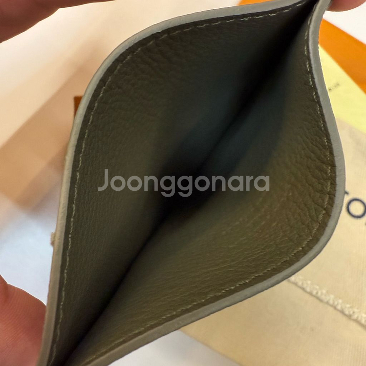 [새상품급]루이비통 포르트카르트 쉐도우 카드지갑--3