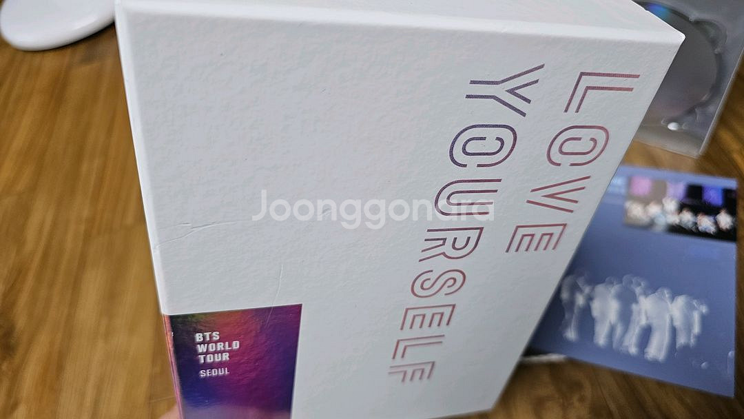 방탄 월드투어 서울 럽유셀 블루레이--1