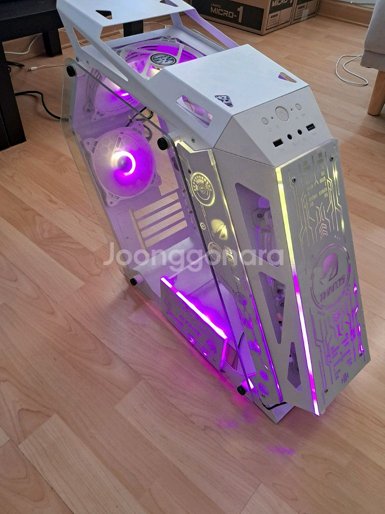 Rgb 타노스 PC 케이스 레이져컷 (5개월사용)--4
