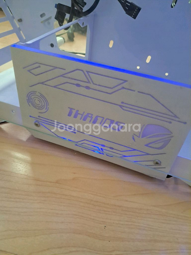 Rgb 타노스 PC 케이스 레이져컷 (5개월사용)--5